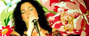 Anna Rodriguez spanish news jazzsinger singing the blues
