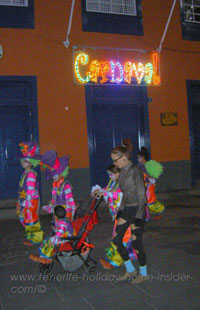 Carnival nightlife la Noria