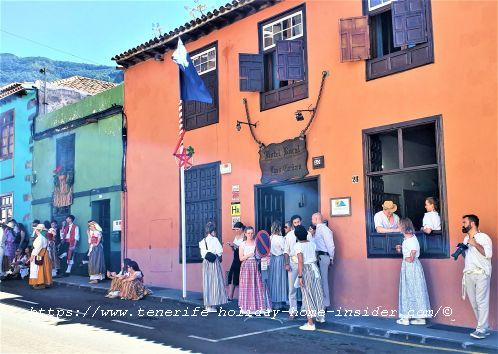 May celebrations with Fiesta de la Cruz of Los Realejos in Tenerife in Calle Medio de Arriba