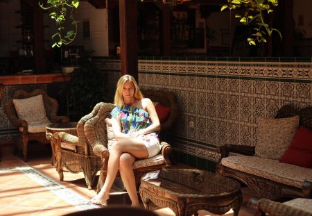 Hotel rural Victoria patio indoors