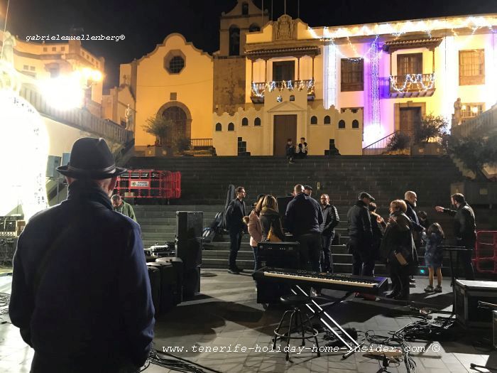 Icod de Los Vinos by the Town Hall stairs that form the ideal amphitheater back for concerts, such as by Gospel Shine voices, the aftermath of which is depicted