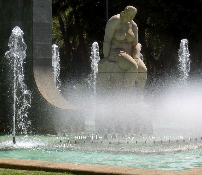 Park Parque Garcia Sanabria Santa Cruz Tenerife its free and biggest green tropical lung with art in the open by the Rambla