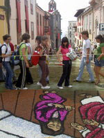 Spanish teenagers by Body of Christ  flower carpet