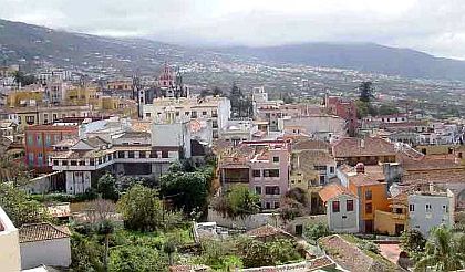 Azoteas, Spanish shindels, perhaps penthouses in La Orotava.